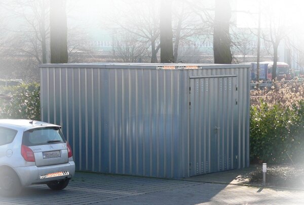 Leichtbauhalle - Blechhalle mit Einflügeltür (BxLxH) 4200 x 3100 x 2100