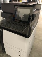 HP Color LaserJet Enterprise flow MFP M880 Farb- Kopierer...