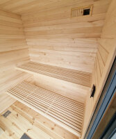 Sauna aus Lärche und Linde mit 9 kW Saunaofen WiFi-Kombisteuerung 220x220cm