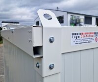 2m Isolierter Lagercontainer in RAL 9002 inkl. großer Einflügeltür