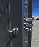 3m Isolierter Lagercontainer in RAL 7016 inkl. großer Einflügeltür
